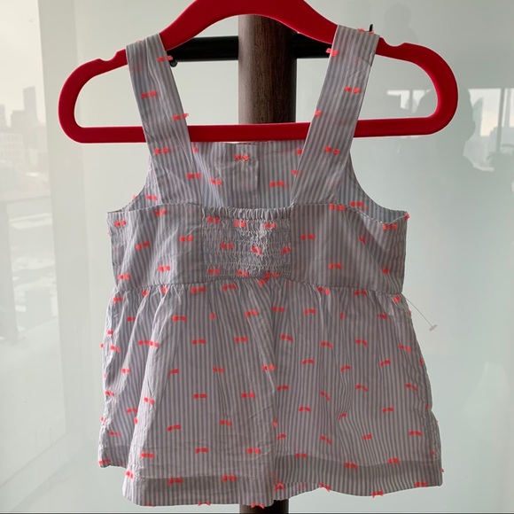 Sleeveless Spring/Summer - Picture 2 of 2